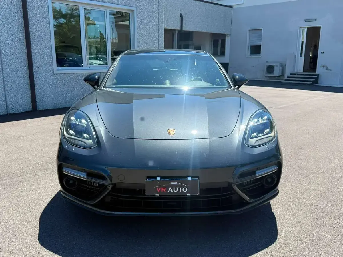 Usata Porsche Panamera Turbo S E-Hybrid Sport Turismo Sport Turismo 680 CV (500 kW) 2018 Grigio Station wagon