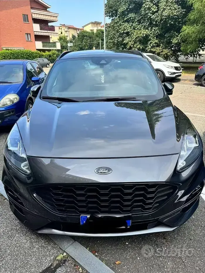Usata Ford Kuga 120 CV (88 kW) 2022 SUV
