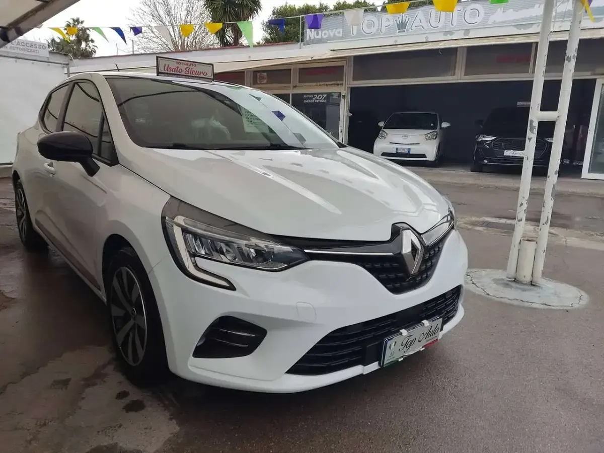 Usata Renault Clio V 86 CV (63 kW) 2020 Bicolore Berlina