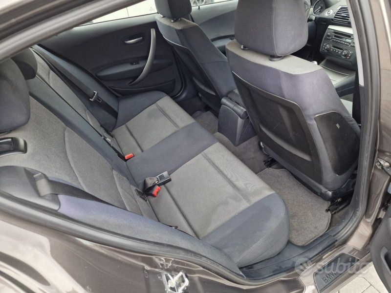 Usata BMW 118 116 CV (85 kW) 2006 Grigio Utilitaria