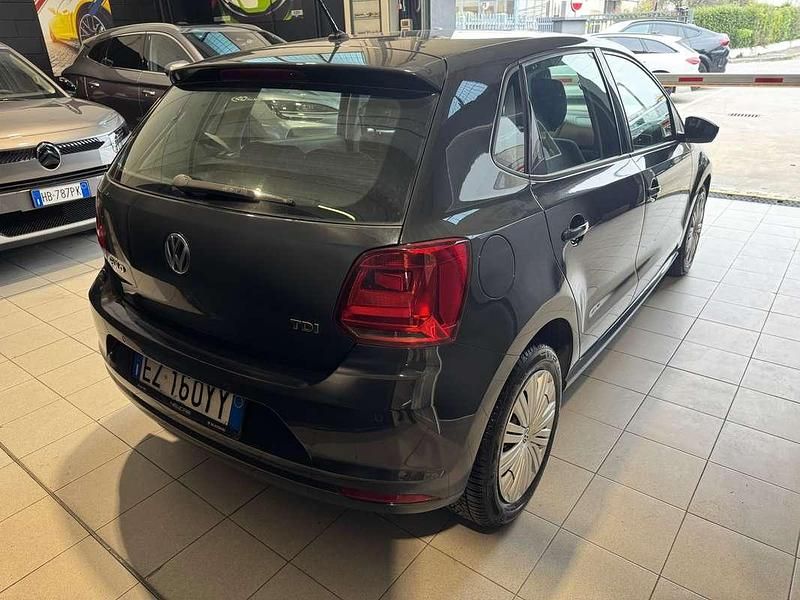 Usata VW Polo Comfortline 75 CV (55 kW) 2015 Grigio Berlina