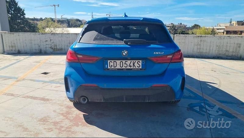 Usata BMW 116 M Sport 116 CV (85 kW) 2021 Blu/azzurro Utilitaria