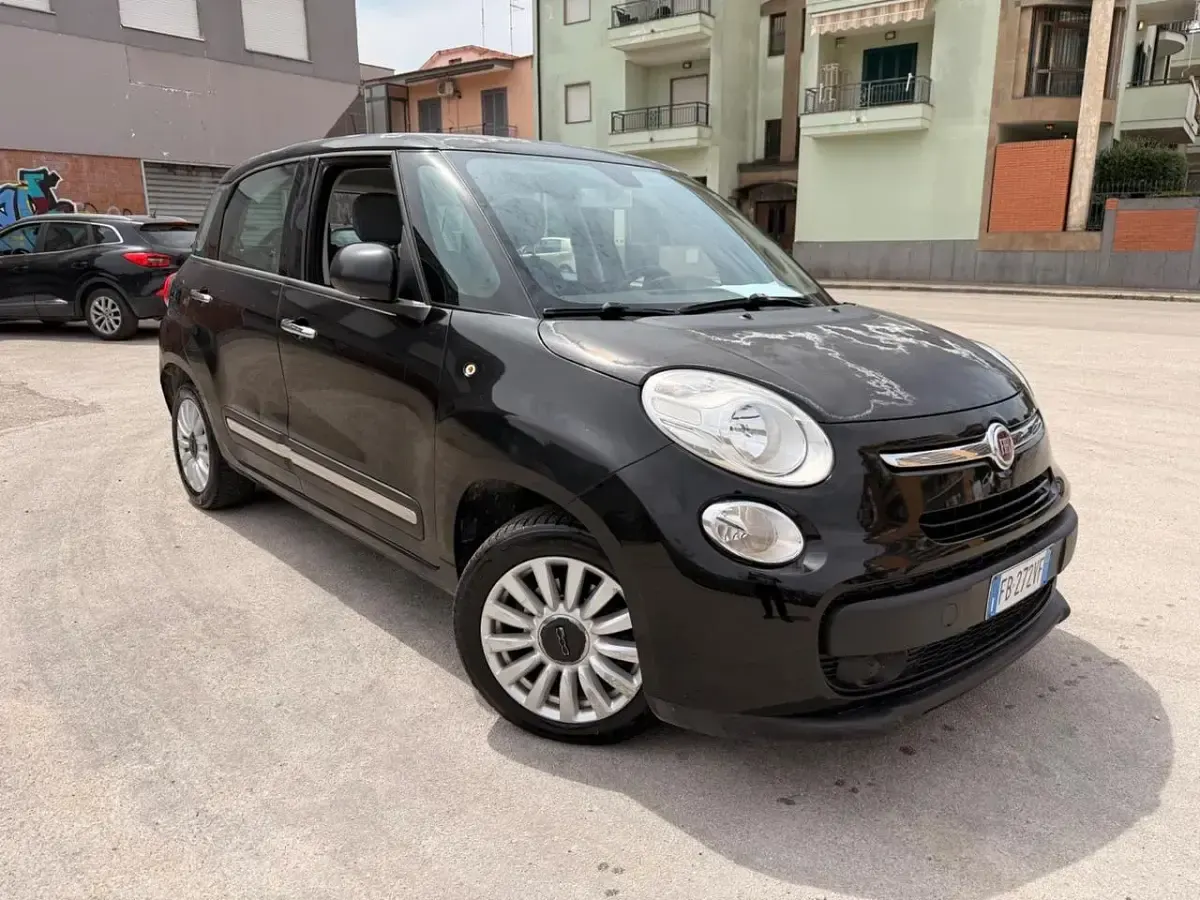 Usata Fiat 500L Lounge 85 CV (62 kW) 2016 Nero Monovolume