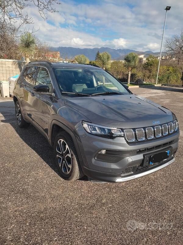 Usata 2021 Jeep Compass SUV | 22.500 € (Buon prezzo) - Immagine 1/4