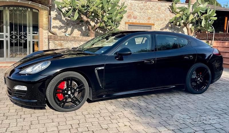 Usata Porsche Panamera 250 CV (183 kW) 2012 Nero Berlina