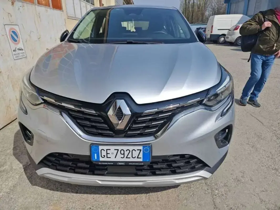 Usata Renault Captur Intens 92 CV (67 kW) 2021 Grigio SUV