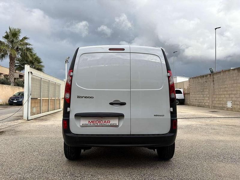 Usata Renault Kangoo 90 CV (66 kW) 2012 Bianco Monovolume