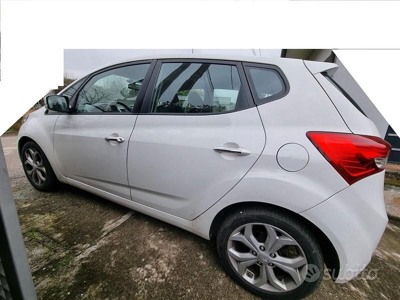 Usata Hyundai ix20 Style 116 CV (85 kW) 2012 Bianco Utilitaria