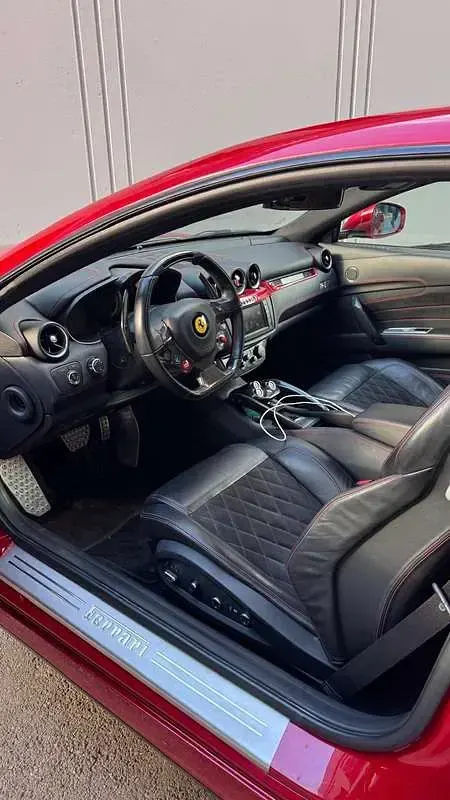 Usata Ferrari FF 659 CV (484 kW) 2012 Rosso Station wagon