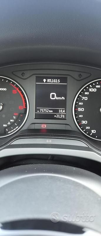 Usata Audi A3 Business 116 CV (85 kW) 2017 Grigio Berlina