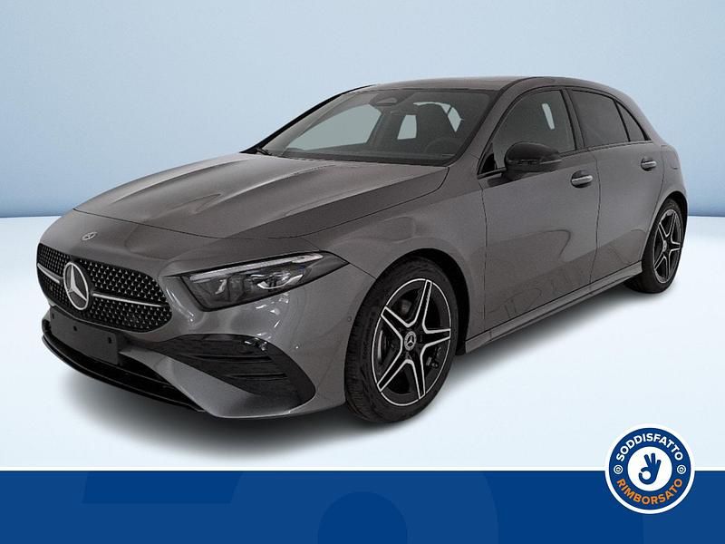 Grigio scuro metallizzato Usata 2025 Mercedes A180 Advanced Plus Tre volumi | 35.950 € (Buon prezzo) - Immagine 1/3