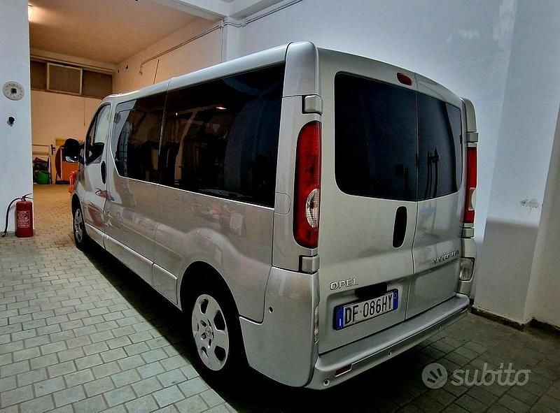 Usata Opel Vivaro 120 CV (88 kW) 2007 Monovolume