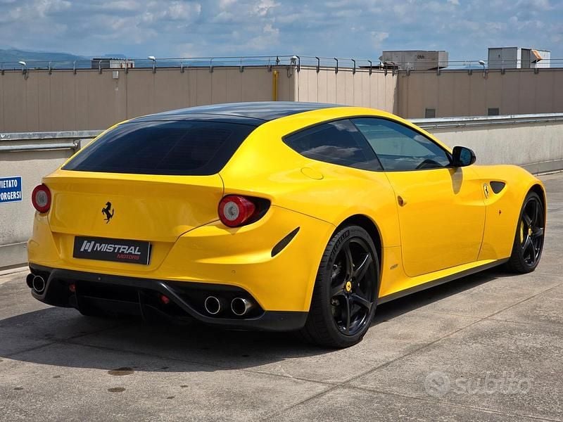 Usata Ferrari FF 659 CV (484 kW) 2012 Giallo Station wagon