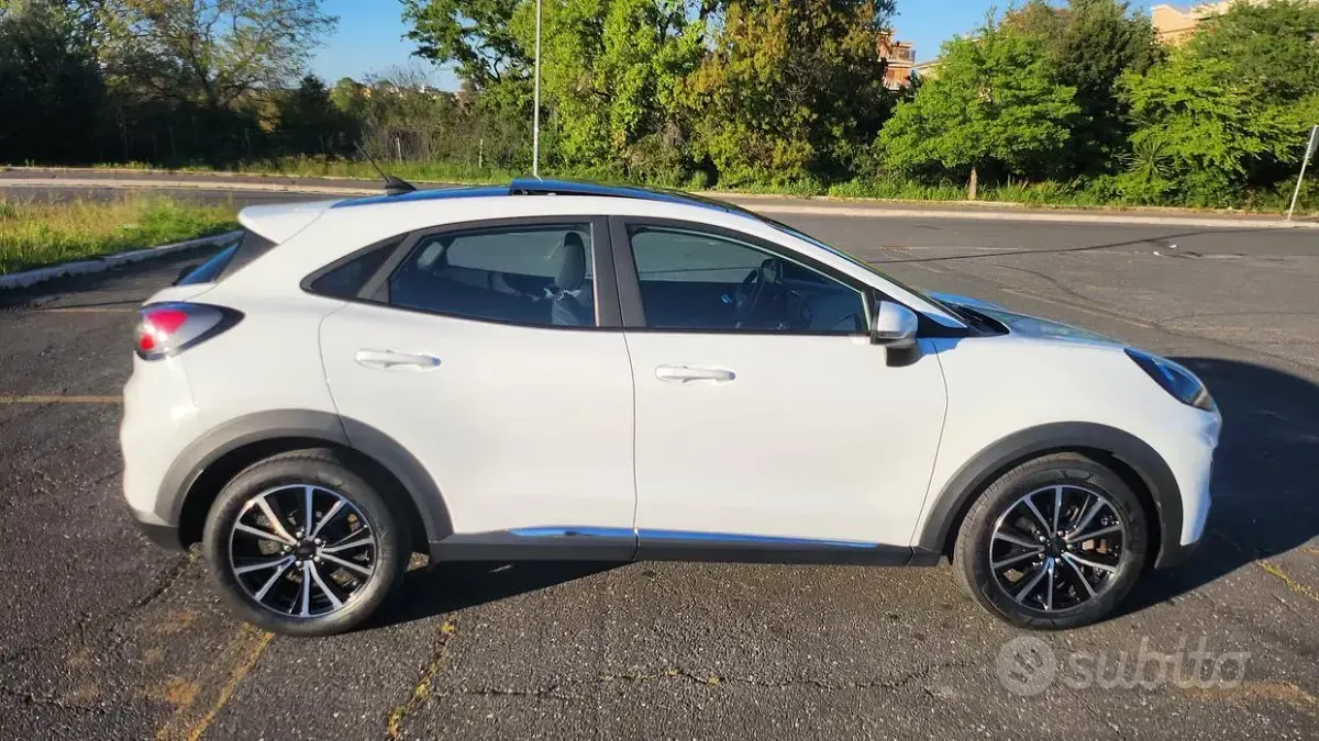 Usata Ford Puma Titanium 125 CV (91 kW) 2022 Bianco SUV