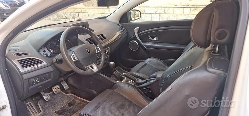 Usata Renault Mégane Coupé 110 CV (80 kW) 2011 Bianco Coupé