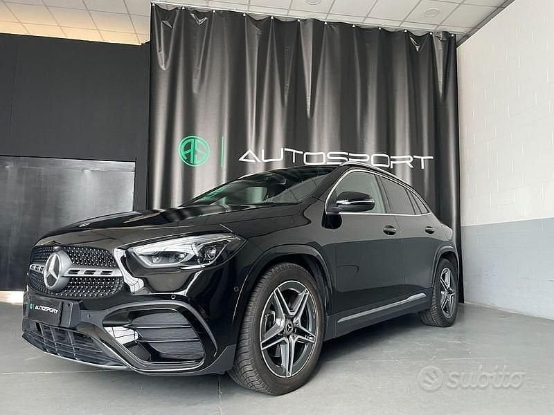 Begagnad Mercedes GLA180 AMG line 136 HK (100 kW) 2024 Svart SUV