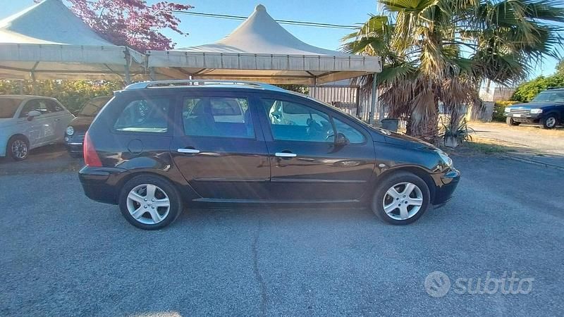 Usata Peugeot 307 107 CV (78 kW) 2004 Nero Station wagon