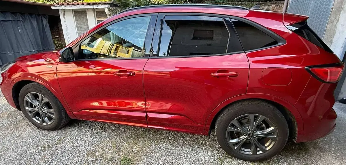 Usata Ford Kuga ST-Line X 190 CV (139 kW) 2021 Rosso SUV