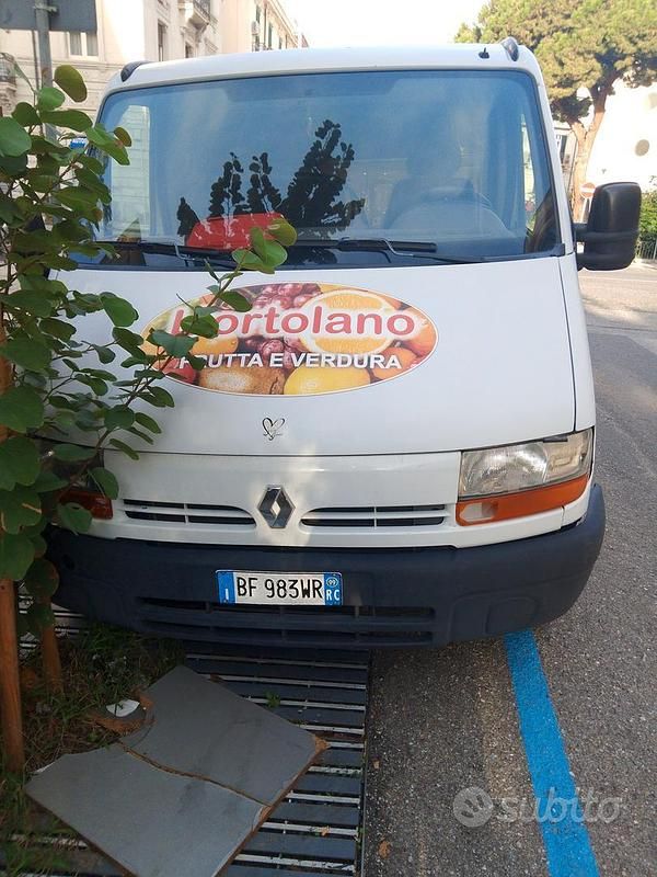 Usata Renault Trafic 58 CV (42 kW) 1999 Bianco Monovolume