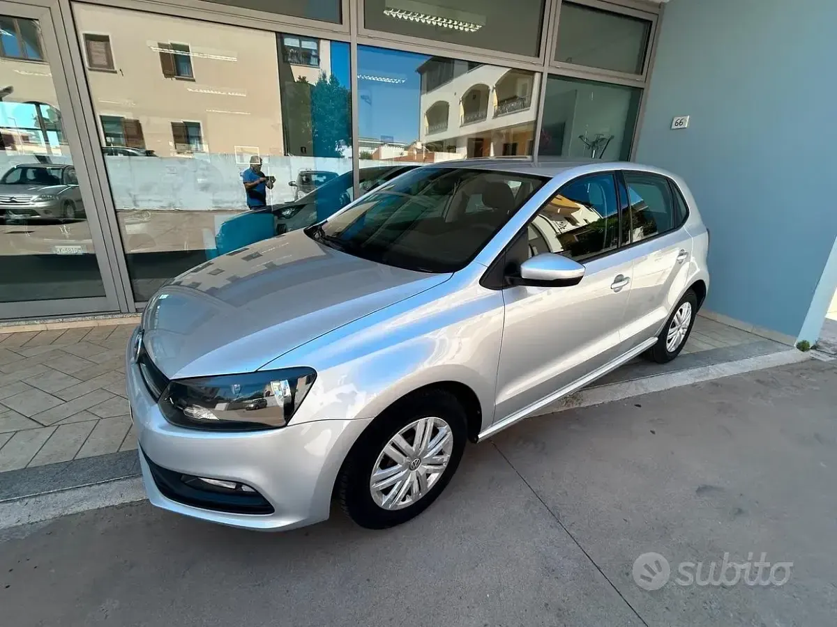 Usata VW Polo Trendline 60 CV (44 kW) 2017 Grigio Berlina