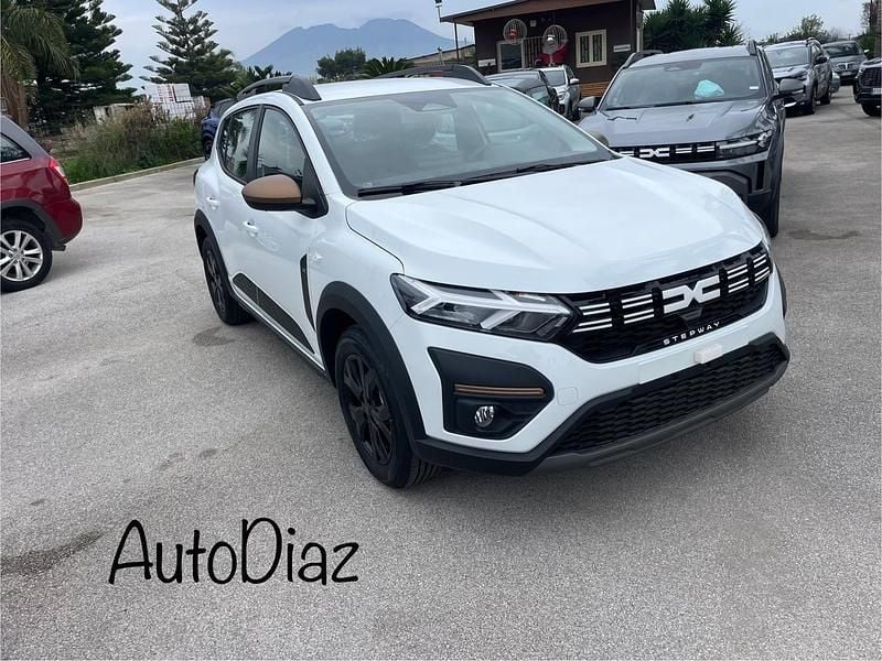 Nuova Dacia Sandero Extreme 100 CV (73 kW) 2025 Grigio Berlina