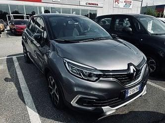 Usata Dacia Duster Prestige 101 CV (74 kW) 2022 Grigio scuro SUV