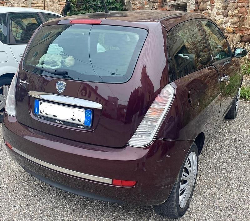 Usata Lancia Ypsilon 60 CV (44 kW) 2008 Marrone Utilitaria