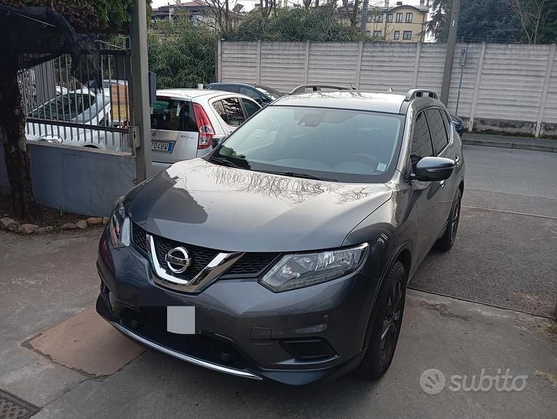 Usata Nissan X-Trail 130 CV (95 kW) 2016 Grigio SUV