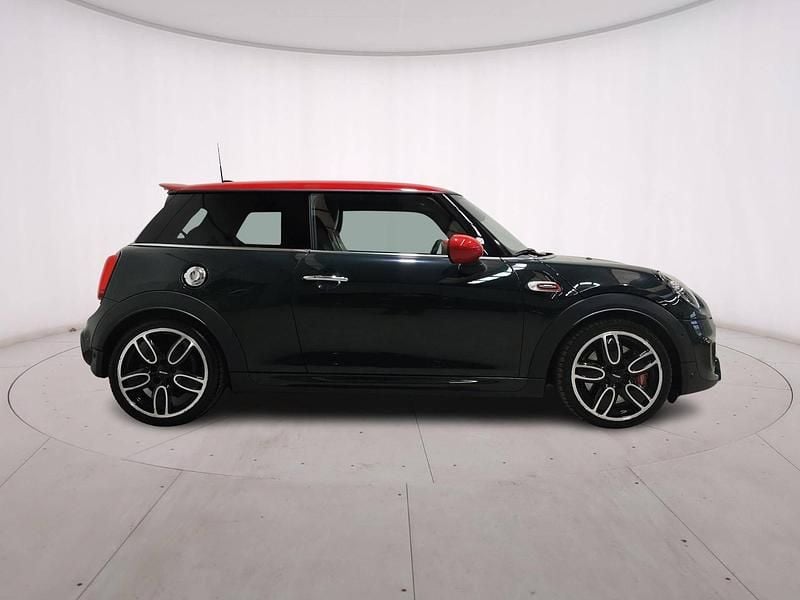 Usata Mini John Cooper Works 231 CV (169 kW) 2019 Rebel green Utilitaria