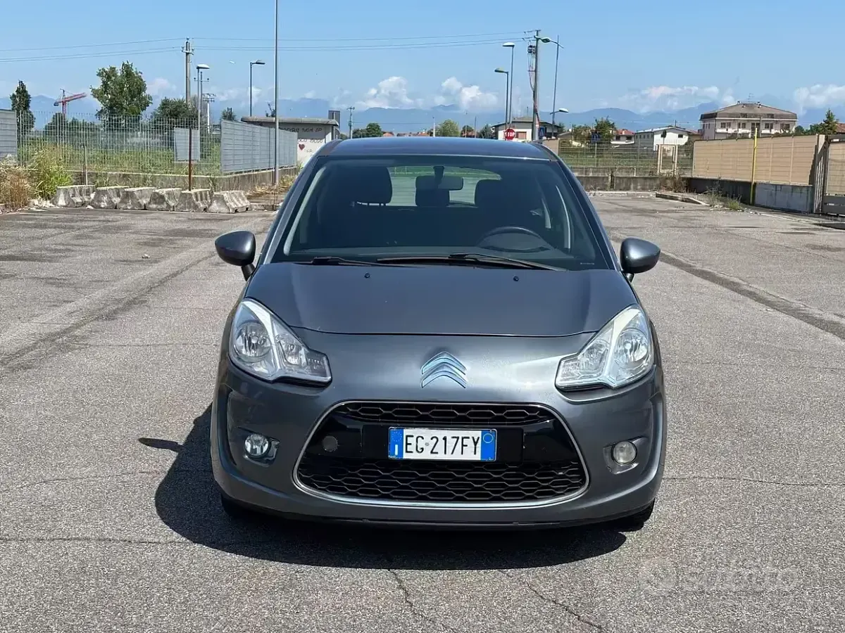 Usata Citroën C3 Attraction 60 CV (44 kW) 2011 Other Berlina