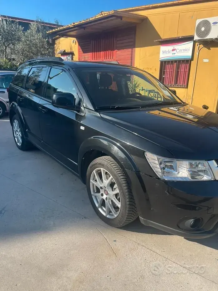 Usata Fiat Freemont 140 CV (102 kW) 2014 Nero SUV