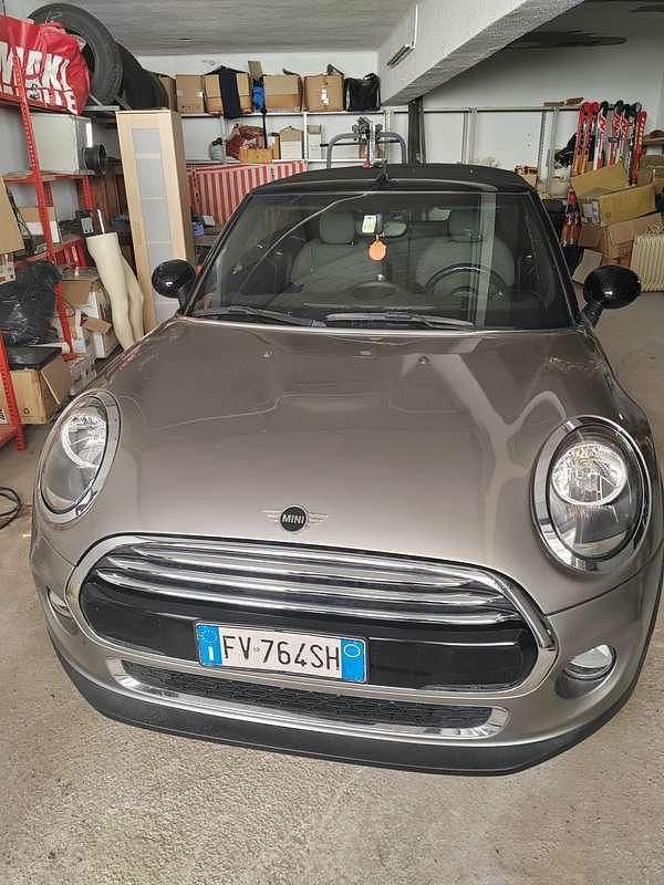 Usata Mini Cooper D Cabriolet 116 CV (85 kW) 2019 Beige Cabrio