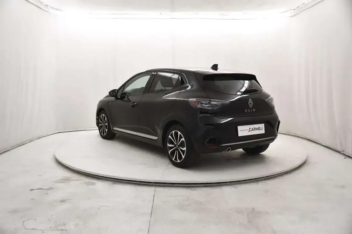 Usata Renault Clio V Techno 91 CV (66 kW) 2025 Nero etoilé Berlina