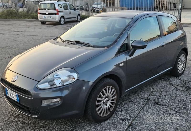 Usata Fiat Punto Street 69 CV (50 kW) 2014 Utilitaria