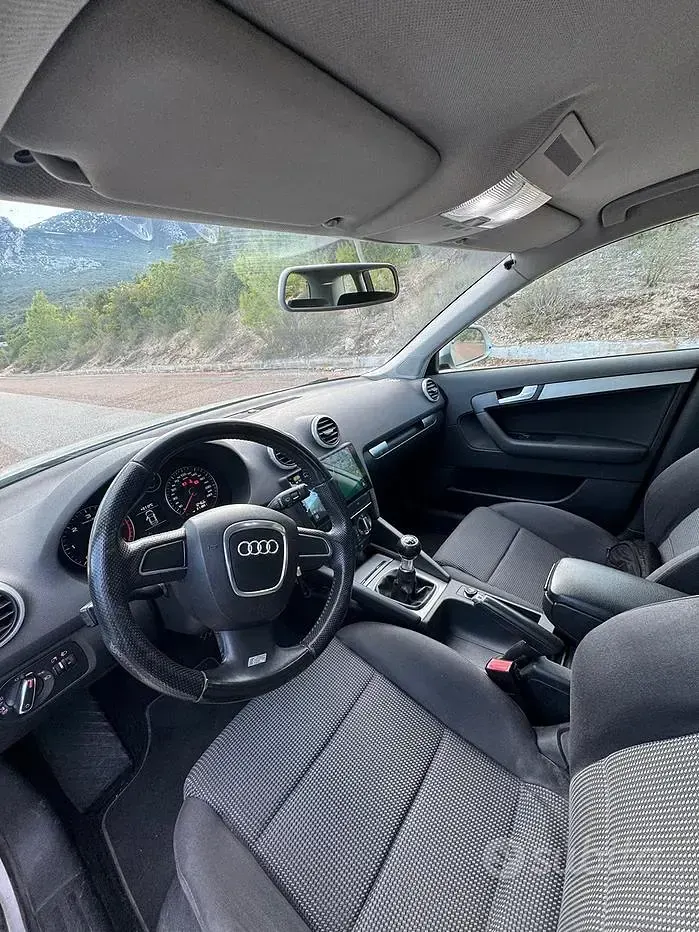 Usata Audi A3 Sportback 140 CV (102 kW) 2009 Grigio Utilitaria