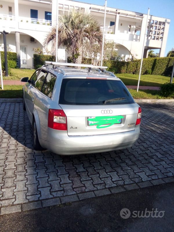 Grigio Usata 2004 Audi A4 Station wagon | 1500 € (Ottimo prezzo) - Immagine 1/4