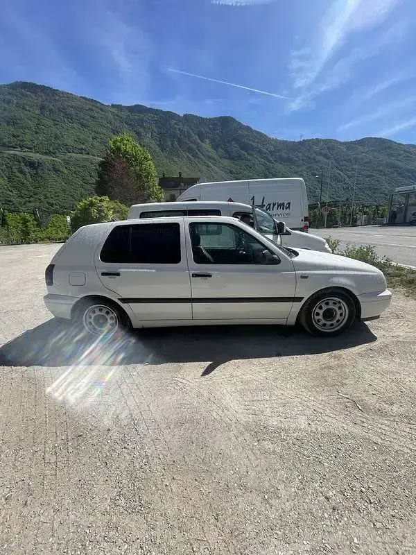 Usata VW Golf III 75 CV (55 kW) 1997 Berlina