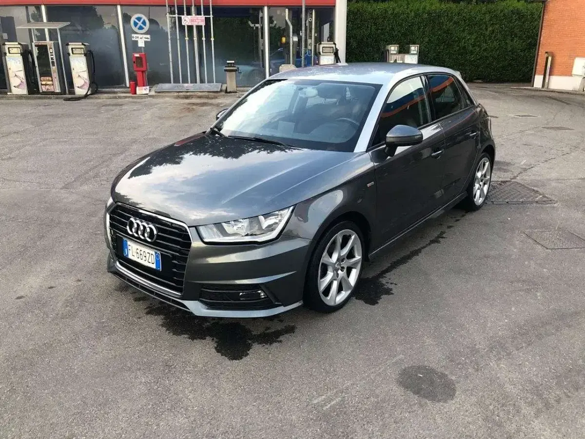 Usata Audi A1 Sportback S-Line 90 CV (66 kW) 2017 Antracite Utilitaria