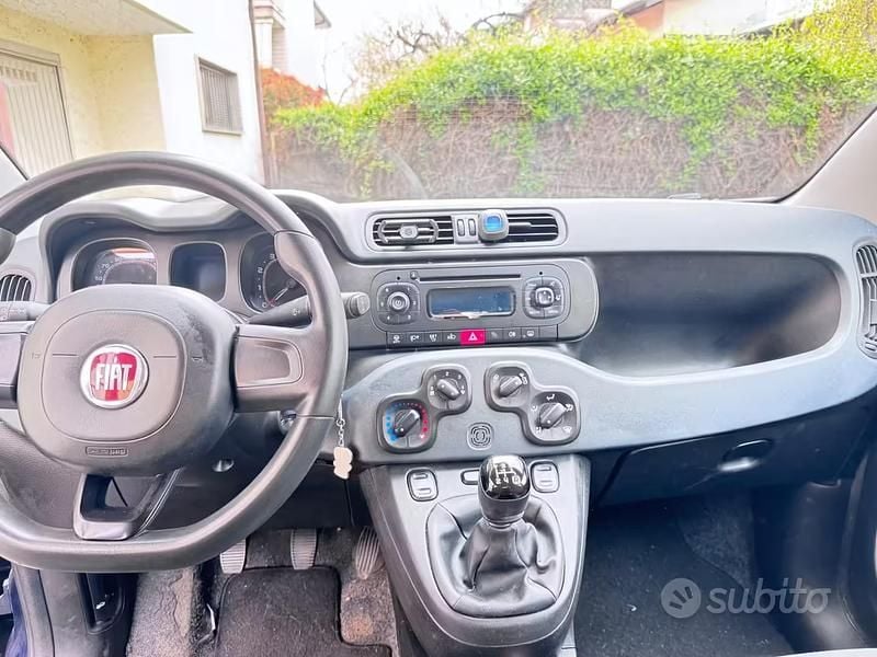 Usata Fiat Panda Easy 69 CV (50 kW) 2018 Blu Utilitaria