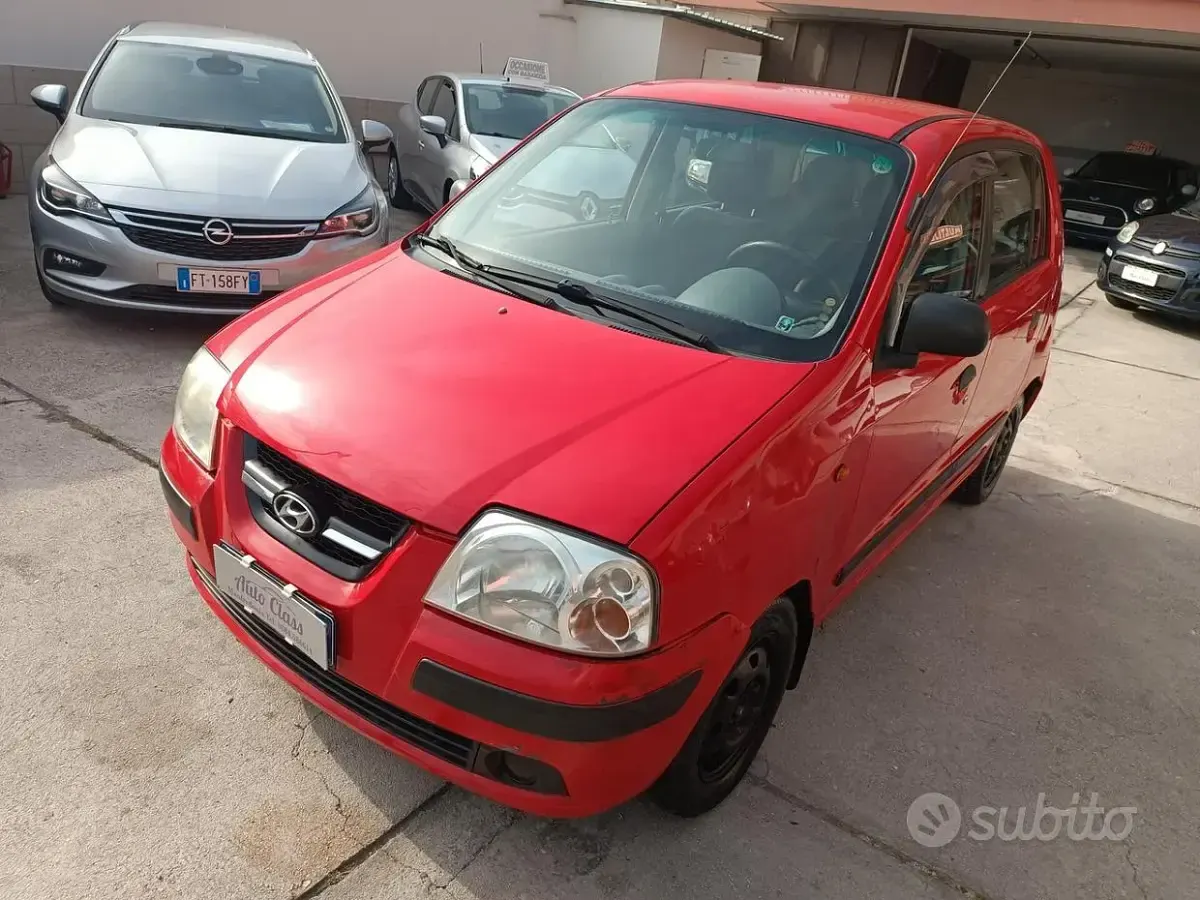 Usata Hyundai Atos Active 63 CV (46 kW) 2006 Rosso Utilitaria