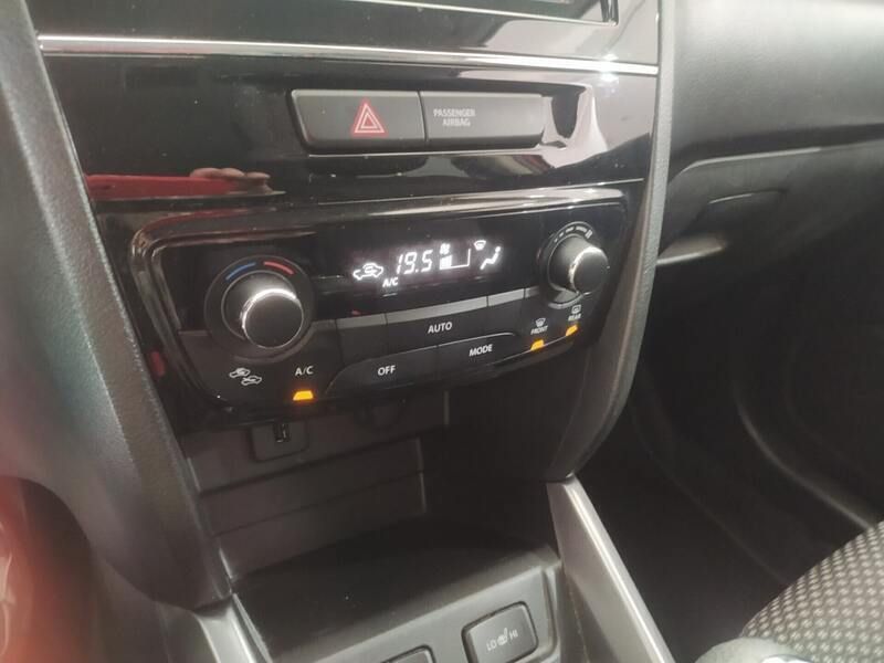 Usata Suzuki Vitara Cool 129 CV (94 kW) 2020 Rosso SUV