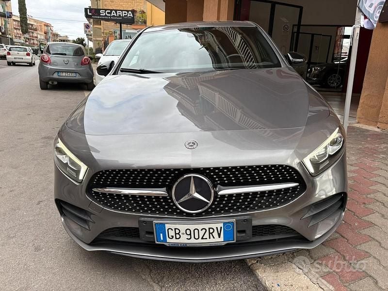 Usata Mercedes A180 Premium 116 CV (85 kW) 2020 Grigio Berlina