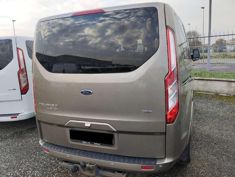 Usata Ford Tourneo Titanium 170 CV (125 kW) 2018 Other Monovolume