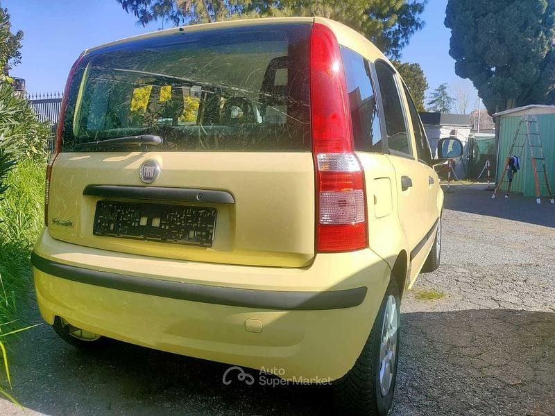 Usata Fiat Panda 69 CV (50 kW) 2011 Giallo Utilitaria