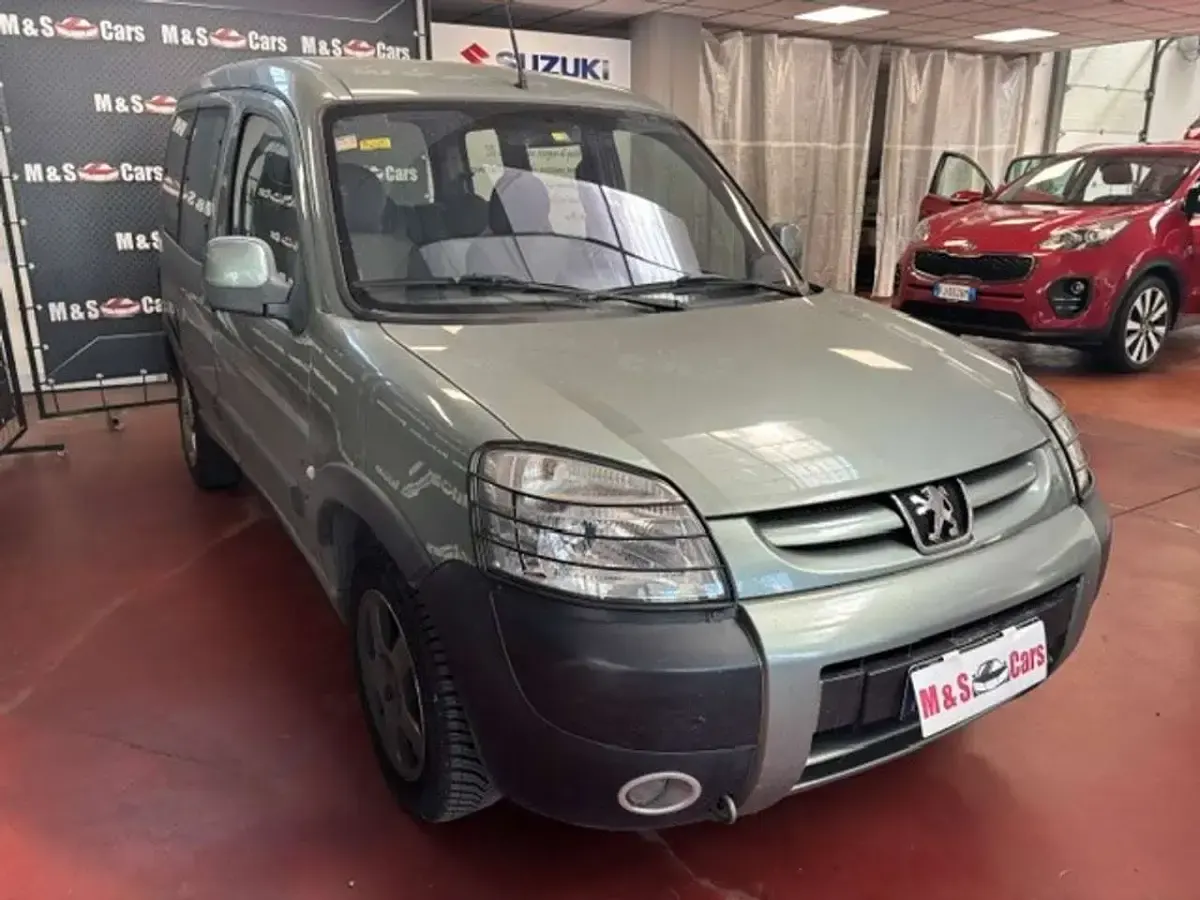 Usata Peugeot Partner 90 CV (66 kW) 2004 Verde Monovolume