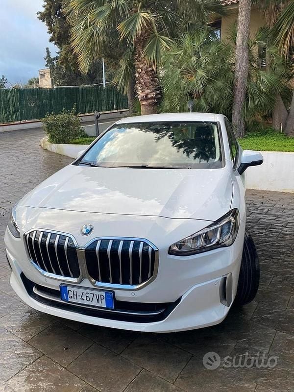 Usata BMW 218 Luxury Line 150 CV (110 kW) 2022 Bianco Station wagon