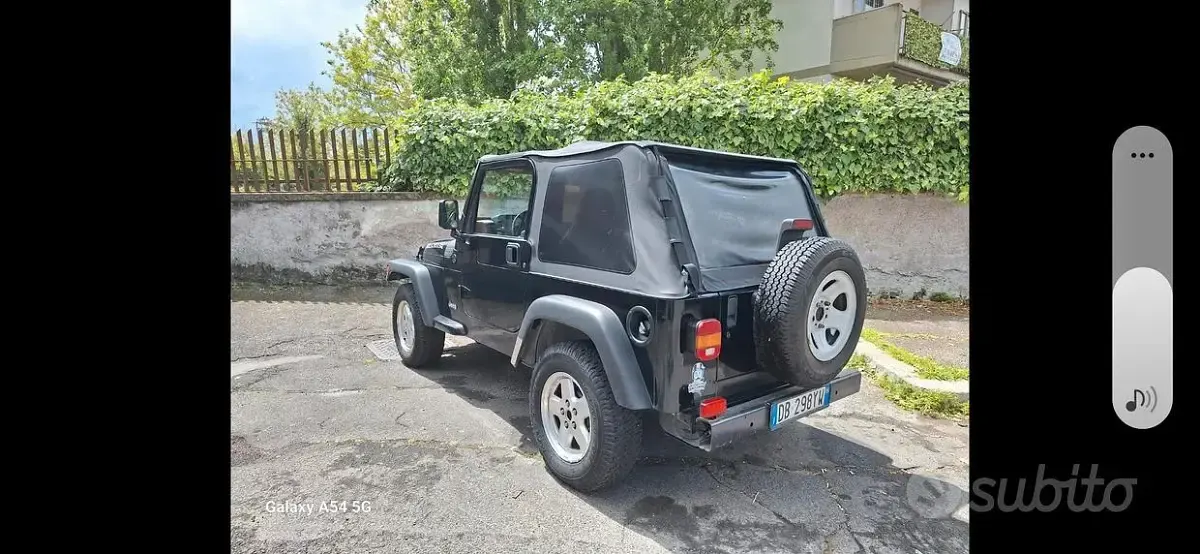 Usata Jeep Wrangler 118 CV (86 kW) 1997 Nero SUV