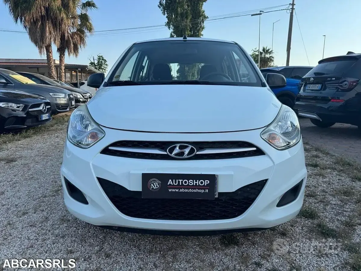 Usata Hyundai i10 Classic 69 CV (50 kW) 2012 Bianco Utilitaria