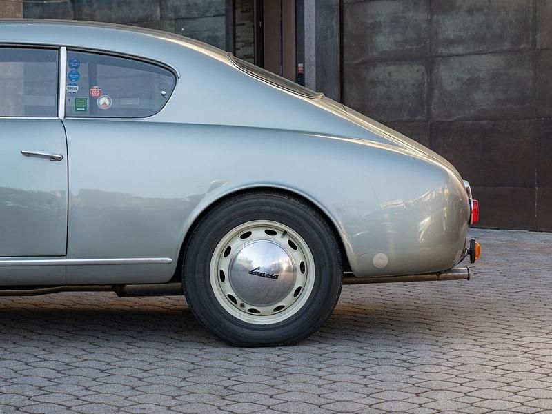 Usata Lancia Aurelia 74 CV (54 kW) 1953 Argento Coupé