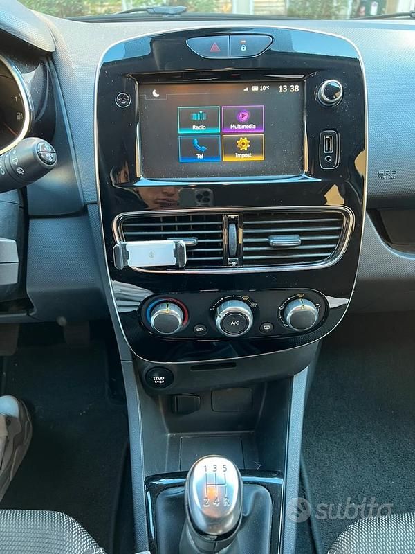 Usata Renault Clio IV Life 90 CV (66 kW) 2019 Blu Utilitaria